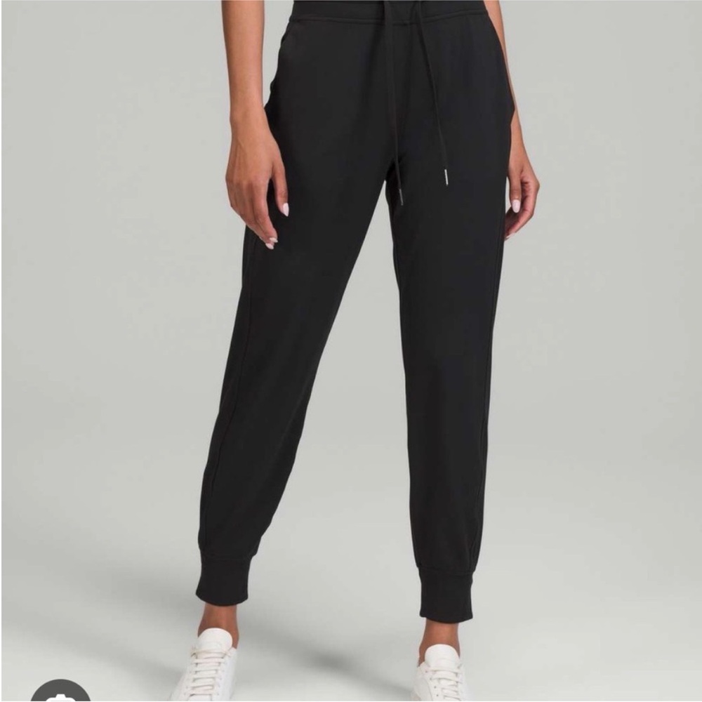 Lululemon Ready to Rulu jogger